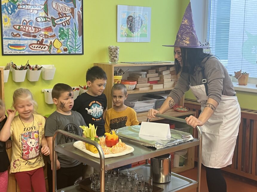 Hallowenská svačinka a oběd 🎃🧁🍜