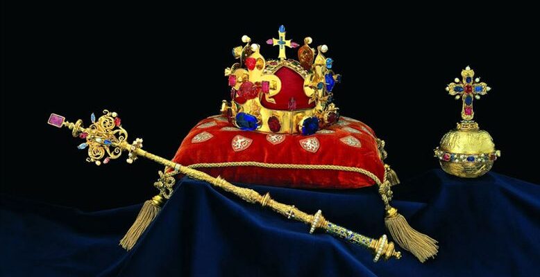 Korunovační klenoty a korunovace 👑