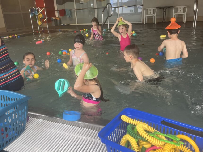 Plavání Benešov 10 🏊‍♂️🏊‍♀️🌊🐬